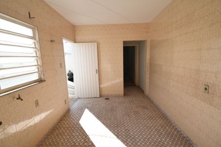 Casa à venda com 329m², 3 quartos e 6 vagasÁrea de Serviço