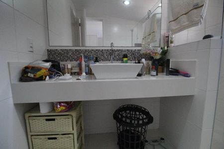 Casa de condomínio à venda com 260m², 4 quartos e 2 vagasBanheiro da suíte 4