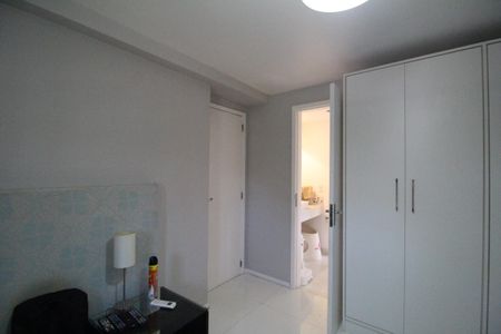 Casa de condomínio à venda com 260m², 4 quartos e 2 vagasSuíte 2 - Canadense 