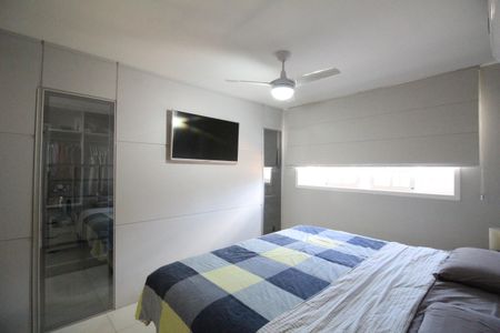 Casa de condomínio à venda com 260m², 4 quartos e 2 vagasSuíte 3