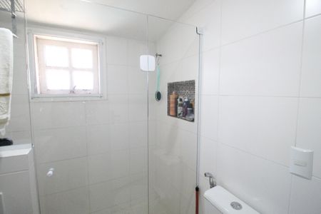 Casa de condomínio à venda com 260m², 4 quartos e 2 vagasBanheiro da suíte 4