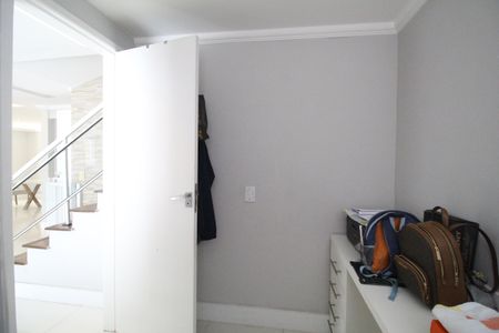 Casa de condomínio à venda com 260m², 4 quartos e 2 vagasEscritório