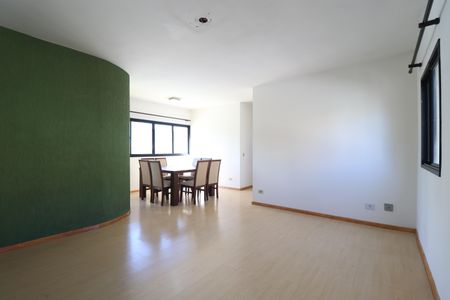 Apartamento à venda com 100m², 3 quartos e 2 vagasSala