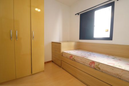 Apartamento à venda com 100m², 3 quartos e 2 vagasQuarto 2