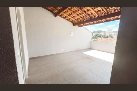 Casa à venda com 192m², 3 quartos e 2 vagasTerraço