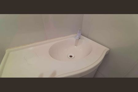 Apartamento para alugar com 73m², 2 quartos e sem vaga Apartamento para alugar com 73m², 2 quartos e sem vagaBanheiro da Suíte