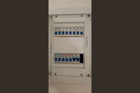 Apartamento para alugar com 73m², 2 quartos e sem vaga Apartamento para alugar com 73m², 2 quartos e sem vagaQuadro de Luz