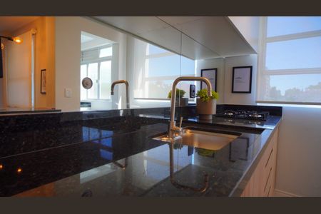 Cozinha de apartamento à venda com 2 quartos, 76m² em Auxiliadora, Porto Alegre