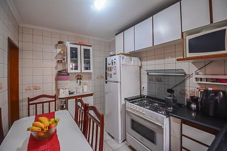 Casa à venda com 137m², 3 quartos e 2 vagas Casa à venda com 137m², 3 quartos e 2 vagasCozinha