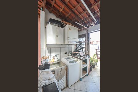 Casa à venda com 137m², 3 quartos e 2 vagas Casa à venda com 137m², 3 quartos e 2 vagasÁrea de Serviço