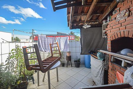 Casa à venda com 137m², 3 quartos e 2 vagas