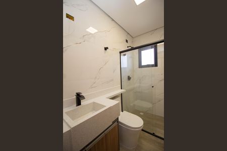 Casa à venda com 204m², 3 quartos e 4 vagas Casa à venda com 204m², 3 quartos e 4 vagasBanheiro da Suíte