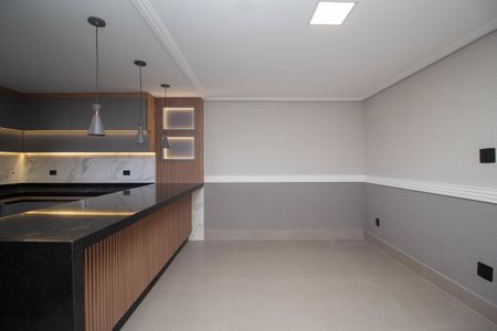 Casa à venda com 204m², 3 quartos e 4 vagas Casa à venda com 204m², 3 quartos e 4 vagasCopa