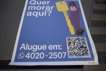 Casa à venda com 204m², 3 quartos e 4 vagas Casa à venda com 204m², 3 quartos e 4 vagasFachada - placa instalada