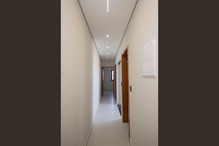 Casa à venda com 204m², 3 quartos e 4 vagas Casa à venda com 204m², 3 quartos e 4 vagasCorredor