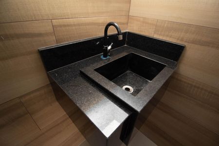 Casa à venda com 204m², 3 quartos e 4 vagas Casa à venda com 204m², 3 quartos e 4 vagasBanheiro de serviço