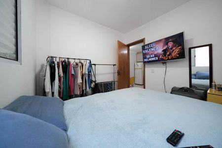 Quarto 1 de apartamento à venda com 2 quartos, 42m² em Cidade Líder, São Paulo