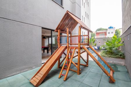 Apartamento à venda com 38m², 1 quarto e 1 vaga Apartamento à venda com 38m², 1 quarto e 1 vagaÁrea comum - Playground