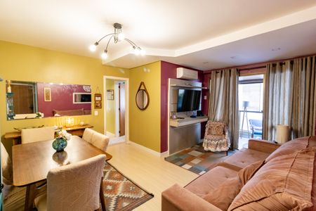 Sala de apartamento à venda com 3 quartos, 105m² em Menino Deus, Porto Alegre