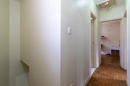 Casa à venda com 169m², 3 quartos e 1 vaga Casa à venda com 169m², 3 quartos e 1 vagaCorredor