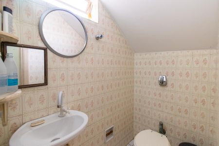 Casa à venda com 169m², 3 quartos e 1 vaga Casa à venda com 169m², 3 quartos e 1 vagaLavabo