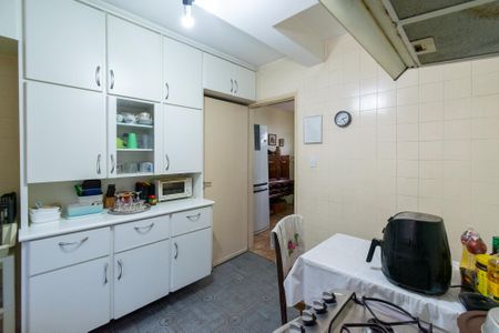 Casa à venda com 169m², 3 quartos e 1 vaga Casa à venda com 169m², 3 quartos e 1 vagaCozinha