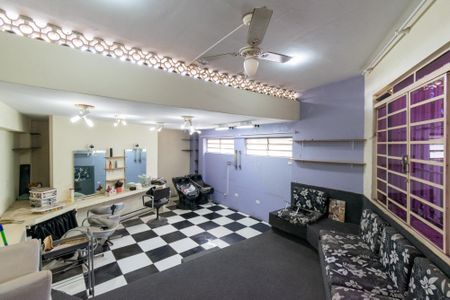 Casa à venda com 169m², 3 quartos e 1 vaga Casa à venda com 169m², 3 quartos e 1 vagaSalão