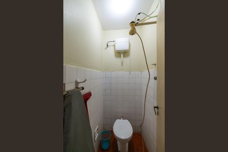 Casa à venda com 169m², 3 quartos e 1 vaga Casa à venda com 169m², 3 quartos e 1 vagaBanheiro de serviço