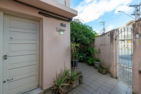 Casa à venda com 169m², 3 quartos e 1 vaga Casa à venda com 169m², 3 quartos e 1 vagaQuintal