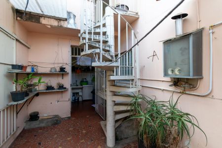 Casa à venda com 169m², 3 quartos e 1 vaga Casa à venda com 169m², 3 quartos e 1 vagaQuintal