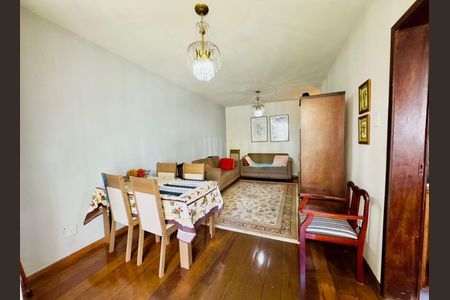 Sala de apartamento para alugar com 3 quartos, 70m² em Palmares, Belo Horizonte