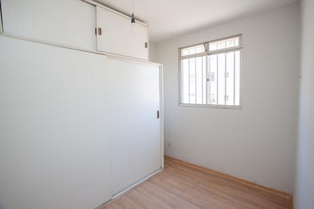 Quarto 2 de apartamento para alugar com 2 quartos, 45m² em Fonte Grande, Contagem