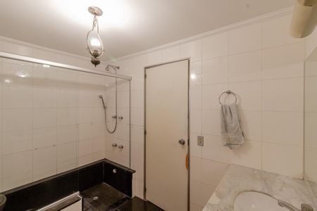 Apartamento à venda com 138m², 3 quartos e 1 vaga Apartamento à venda com 138m², 3 quartos e 1 vagaBanheiro da Suíte