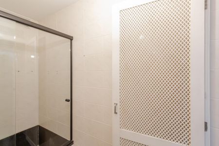 Apartamento à venda com 138m², 3 quartos e 1 vaga Apartamento à venda com 138m², 3 quartos e 1 vagaBanheiro