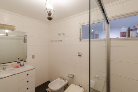 Apartamento à venda com 138m², 3 quartos e 1 vaga Apartamento à venda com 138m², 3 quartos e 1 vagaBanheiro da Suíte