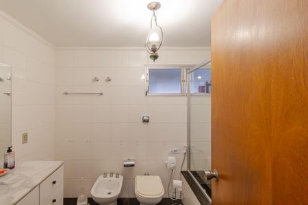 Apartamento à venda com 138m², 3 quartos e 1 vaga Apartamento à venda com 138m², 3 quartos e 1 vagaBanheiro da Suíte
