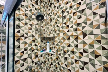 Banheiro de apartamento à venda com 1 quarto, 41m² em Copacabana, Rio de Janeiro