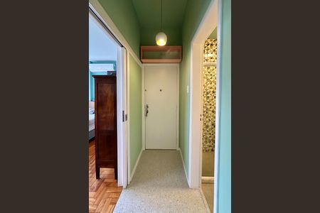 Apartamento à venda com 41m², 1 quarto e sem vaga Apartamento à venda com 41m², 1 quarto e sem vagaCorredor