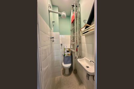 Apartamento à venda com 41m², 1 quarto e sem vaga Apartamento à venda com 41m², 1 quarto e sem vagaBanheiro de serviço