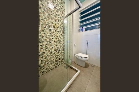 Banheiro  de apartamento à venda com 1 quarto, 41m² em Copacabana, Rio de Janeiro