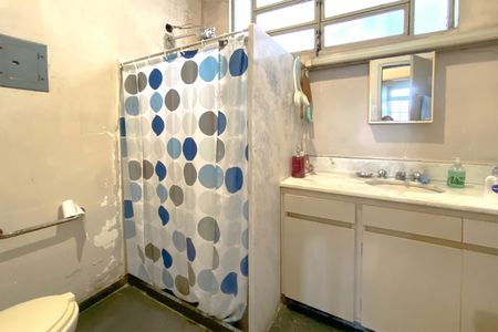 Casa à venda com 117m², 3 quartos e 1 vaga Casa à venda com 117m², 3 quartos e 1 vagaBanheiro