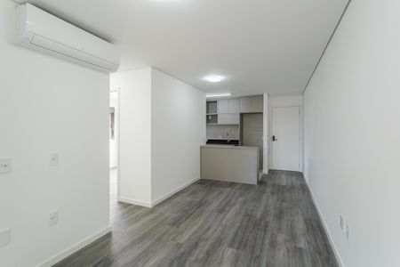 Apartamento para alugar com 75m², 2 quartos e 2 vagas Apartamento para alugar com 75m², 2 quartos e 2 vagasSala