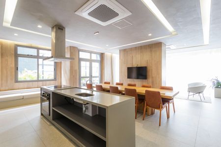 Apartamento para alugar com 75m², 2 quartos e 2 vagas Apartamento para alugar com 75m², 2 quartos e 2 vagasÁrea comum - Salão de festas