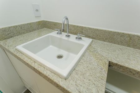 Apartamento para alugar com 75m², 2 quartos e 2 vagas Apartamento para alugar com 75m², 2 quartos e 2 vagasBanheiro da Suíte 2