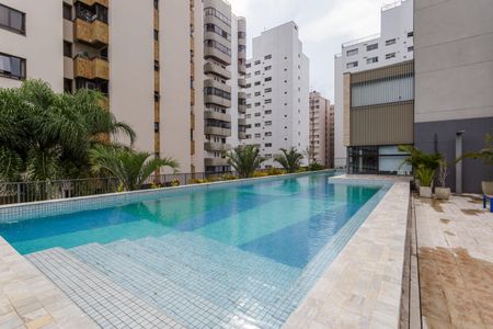 Apartamento para alugar com 75m², 2 quartos e 2 vagas Apartamento para alugar com 75m², 2 quartos e 2 vagasÁrea comum - Piscina