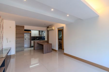 Sala de apartamento à venda com 3 quartos, 76m² em Tristeza, Porto Alegre