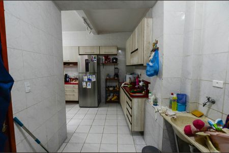 Casa à venda com 300m², 3 quartos e sem vagaÁrea de Serviço