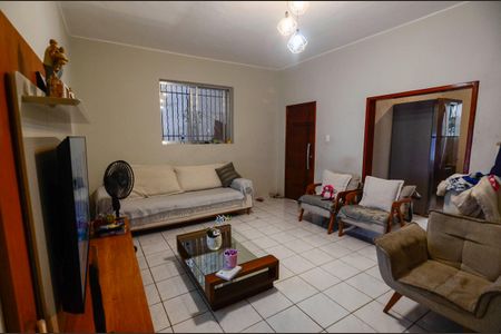 Casa à venda com 300m², 3 quartos e sem vagaSala