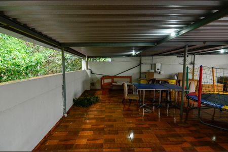 Casa à venda com 300m², 3 quartos e sem vagaTerraço