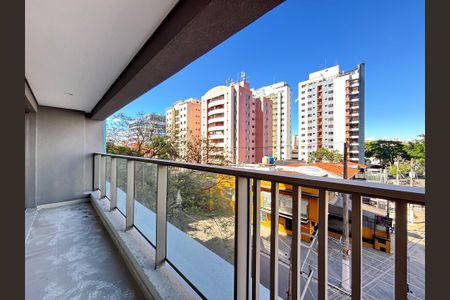 Apartamento à venda com 66m², 2 quartos e 1 vaga Apartamento à venda com 66m², 2 quartos e 1 vagaVaranda